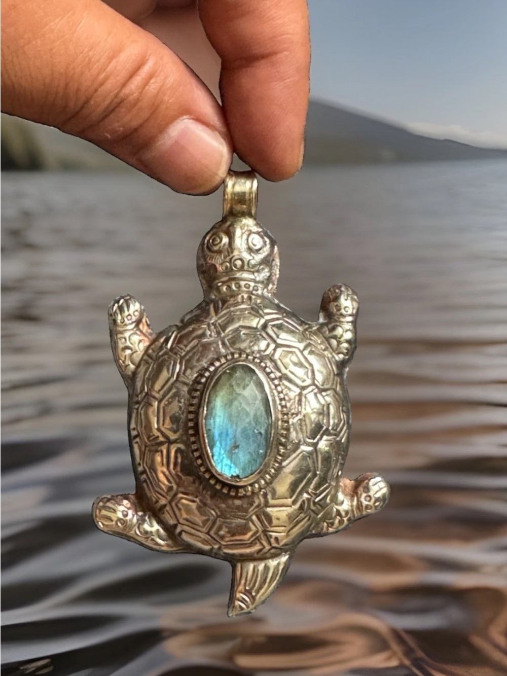 Vintage & Handcrafted Turtle Pendant With Labradorite Stone Set In Silver 33gram